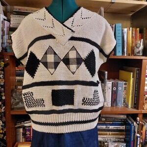 Vintage SML Sport Hand Knitted Graphic Sweater Vest Black White V-Neck Large